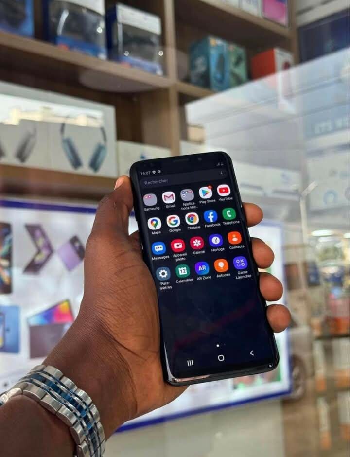 Samsung Galaxy S9 Smartphone