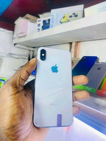 iPhone X Argent 64GB Débloqué