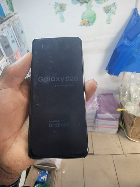 Samsung Galaxy S20 - Smartphone élégant Android