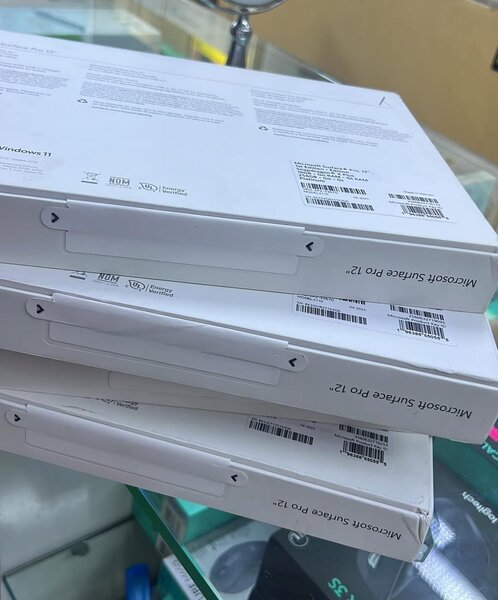 Microsoft Surface Pro 12"