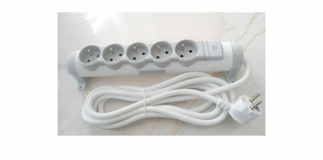Multiprise 5 Prises avec Interrupteur