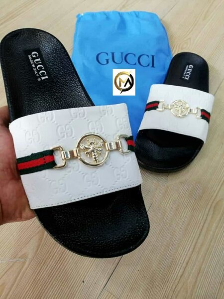 Claquettes élégantes Gucci