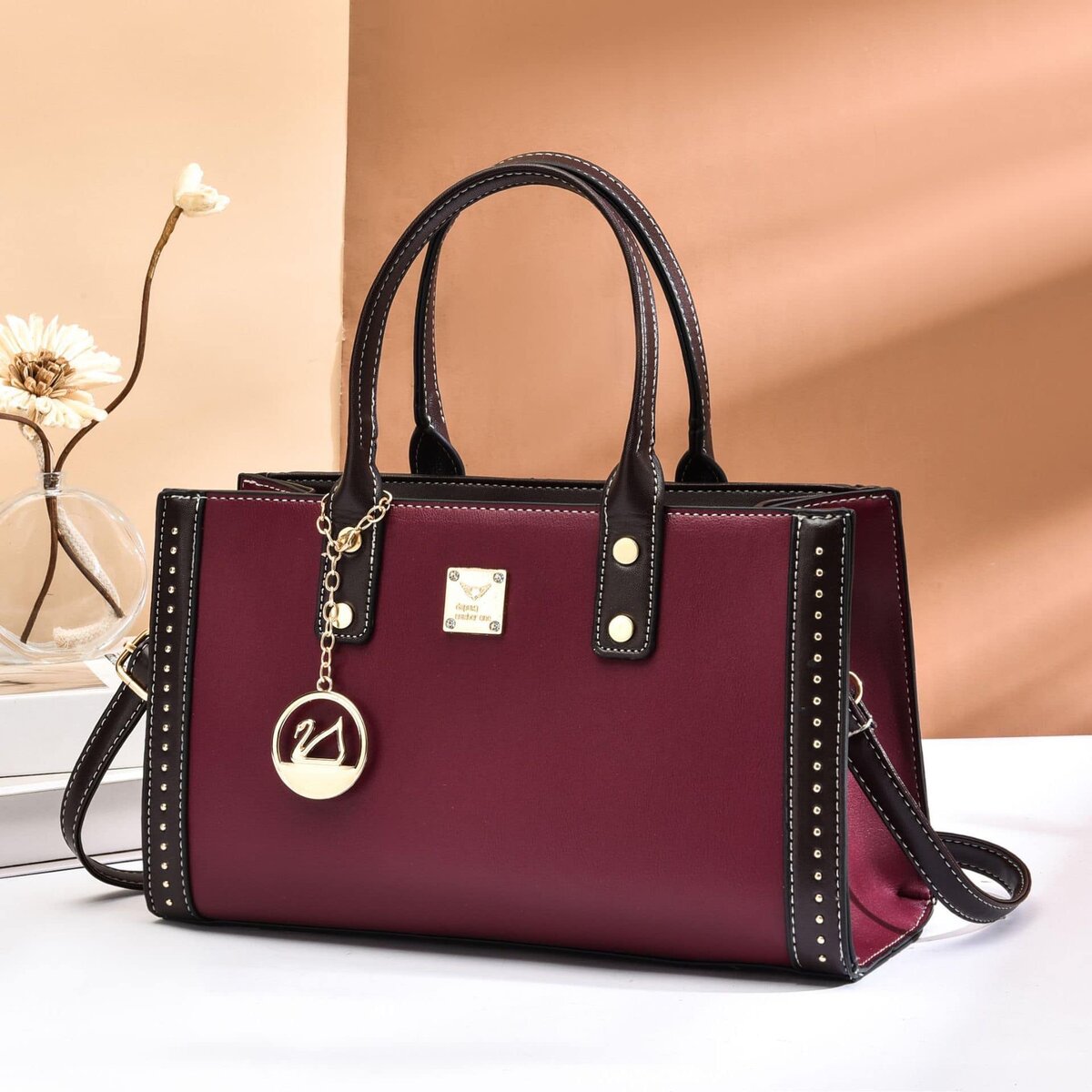 High quality, stylish women's bag