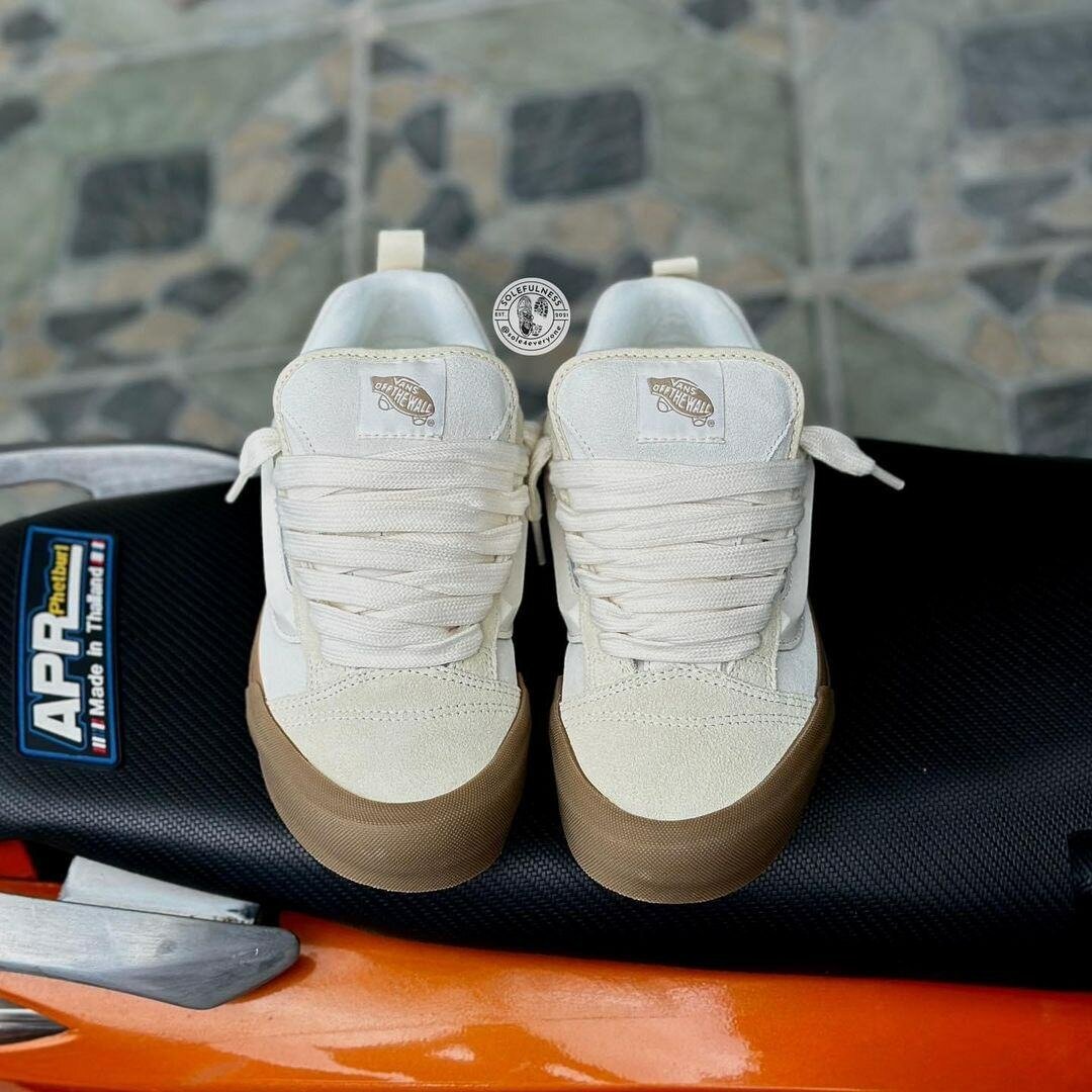 Vans knu original dans carton