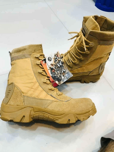Boot shose