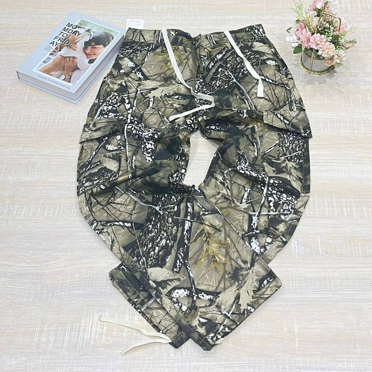 Solid camouflage joggers