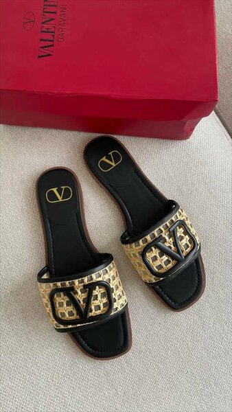 VALENTINO LADIES SANDALS/SLIPPERS