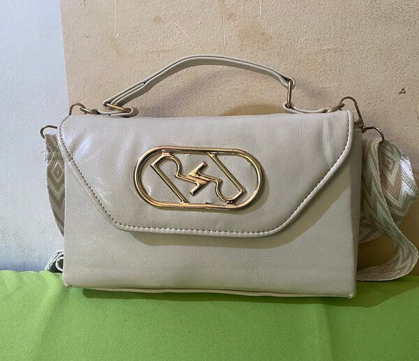 Sac à main élégant en cuir