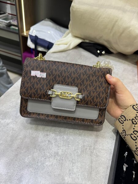 Женские сумки