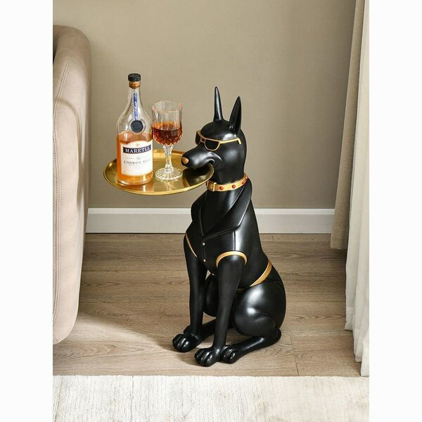 Собаку с подносом