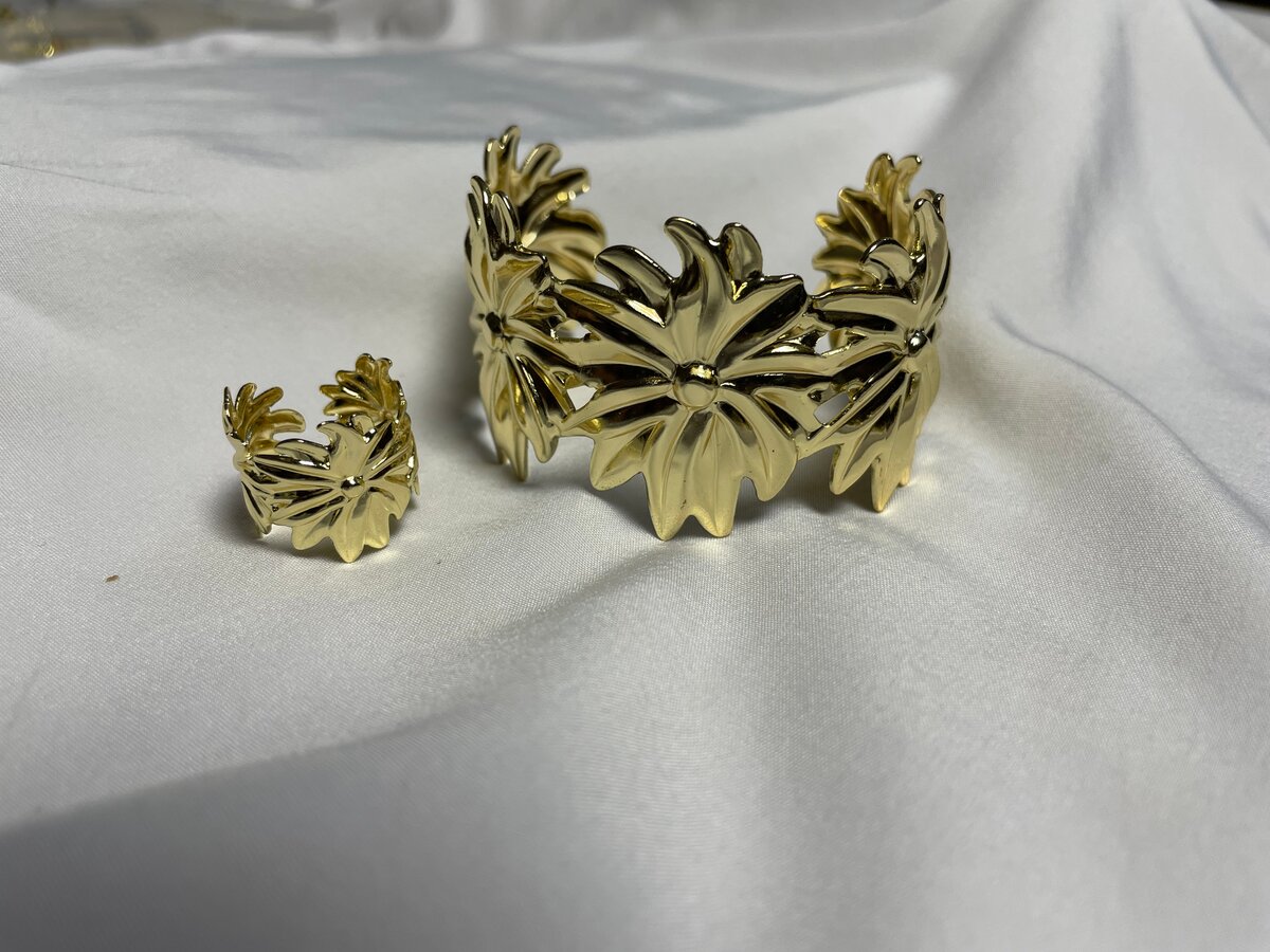 Set bracelet et bague fleur dorée