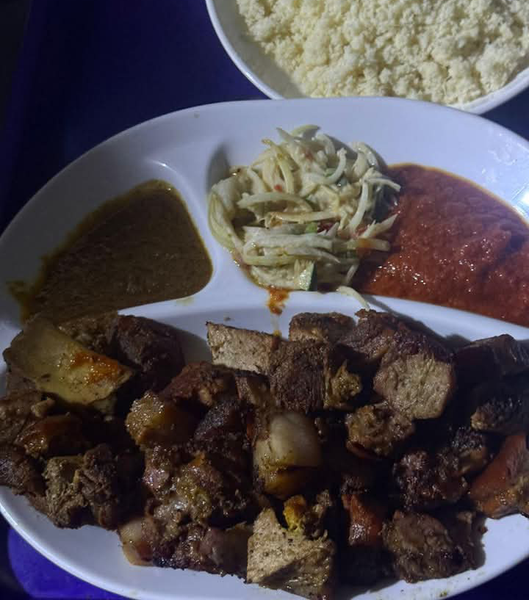 Porc Africain Braisé + Attieke