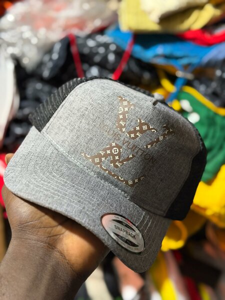 Casquette grise homme luxe