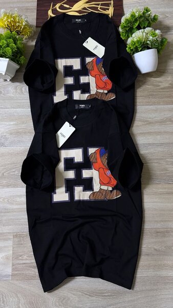 Robes T-shirts modernes