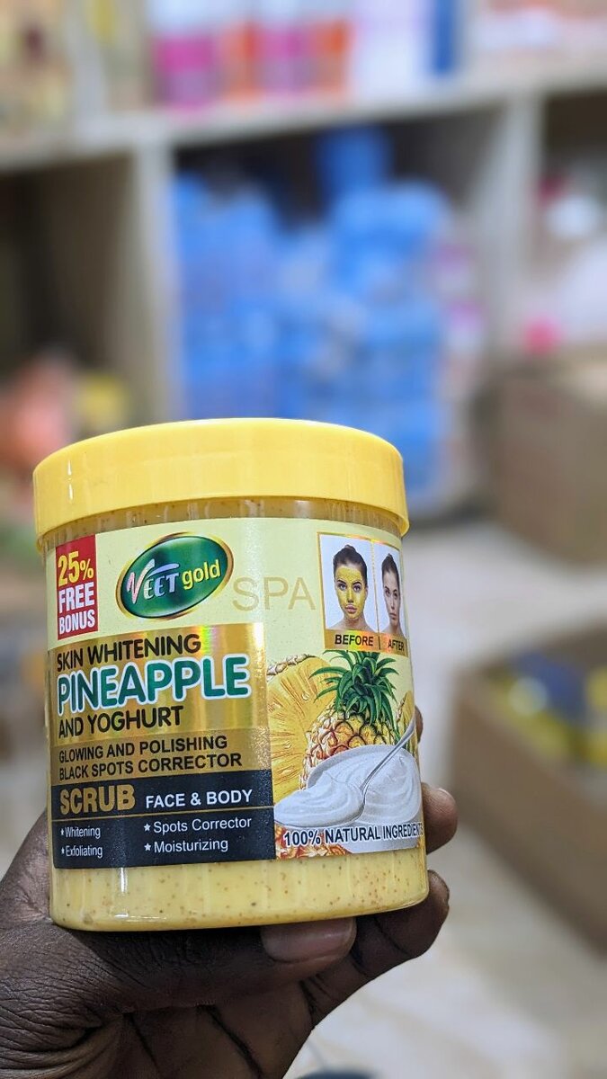 Veet Gold pineapple scrub