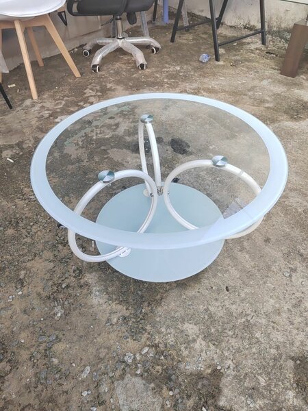 Table basse en verre