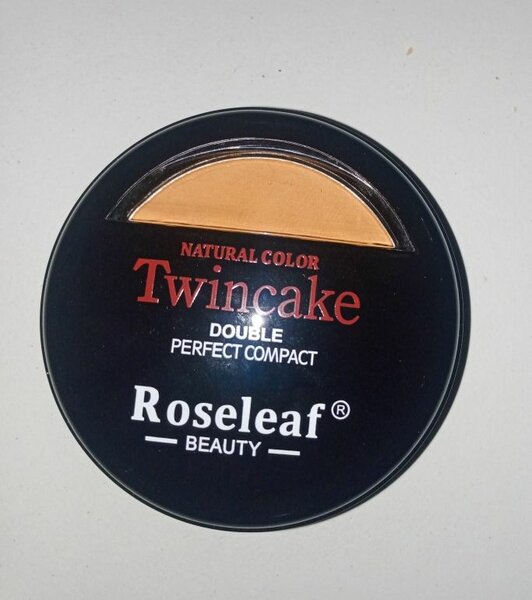 Rosaleaf Poudre Compacte Double