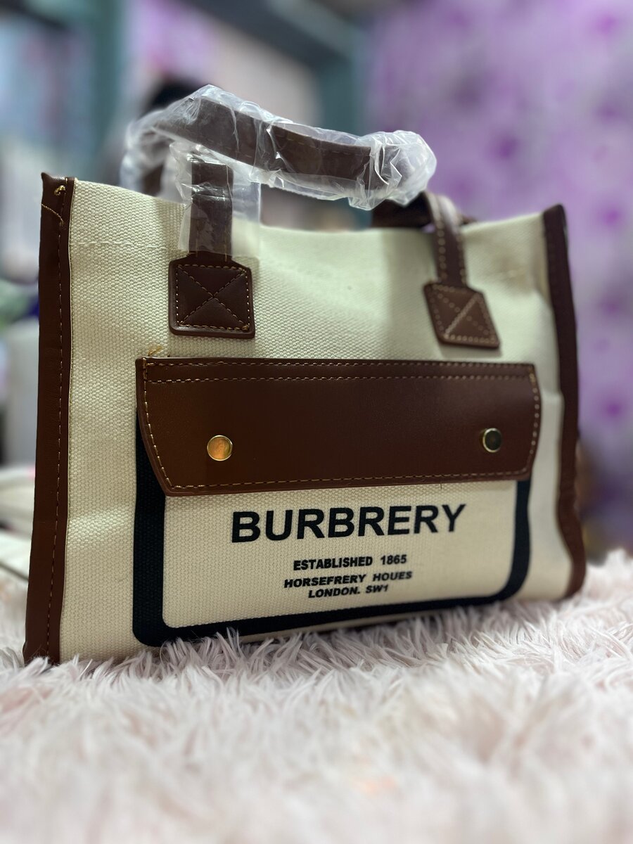 Sac à main élégant noir