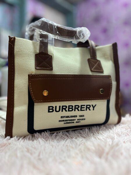 Sac à main élégant noir