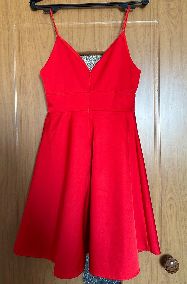 Красное короткое платье H&M