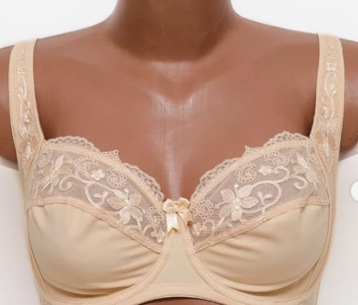 Бюстгальтер без поролоновой подкладки, выполненный из высококачественного хлопка, обеспечивает естественную поддержку и комфорт на весь день.