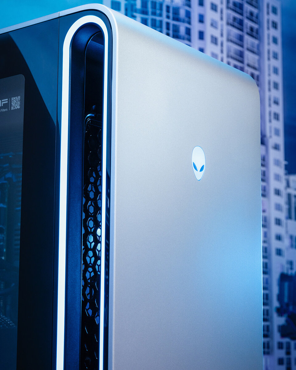 ALIENWARE AURORA 16 2024