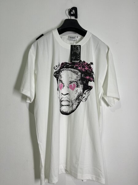 T-shirt graphique tendance unisexe