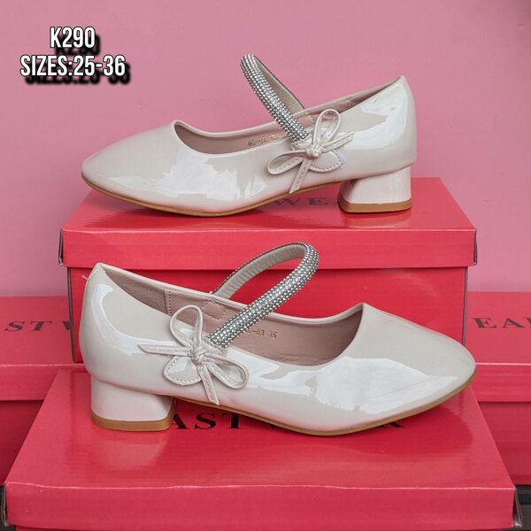 Baby shoes for girls