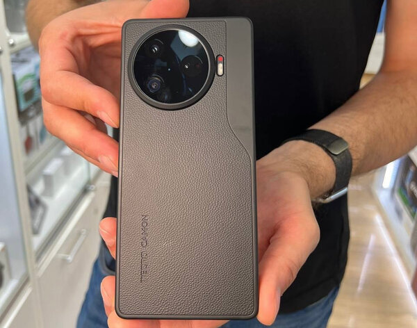 TECN Camon 30 Pro 5G Smartphone