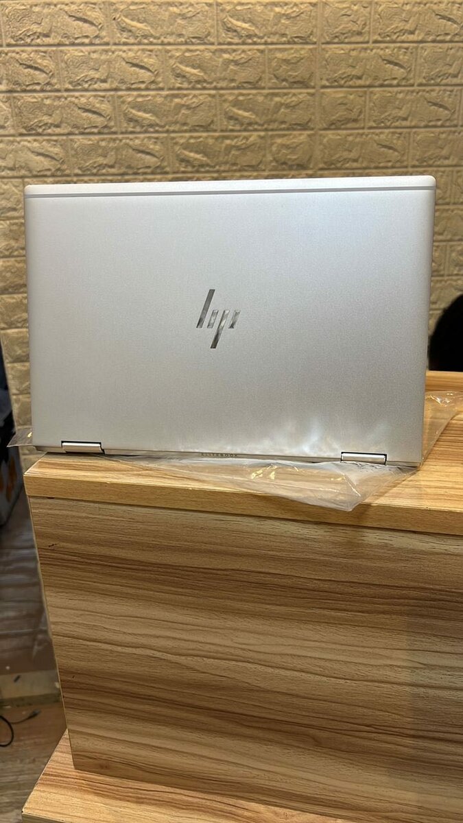 HP ELITEBOOK 830 G8 x360