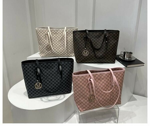 SPACIOUS BAGS AVAILABLE