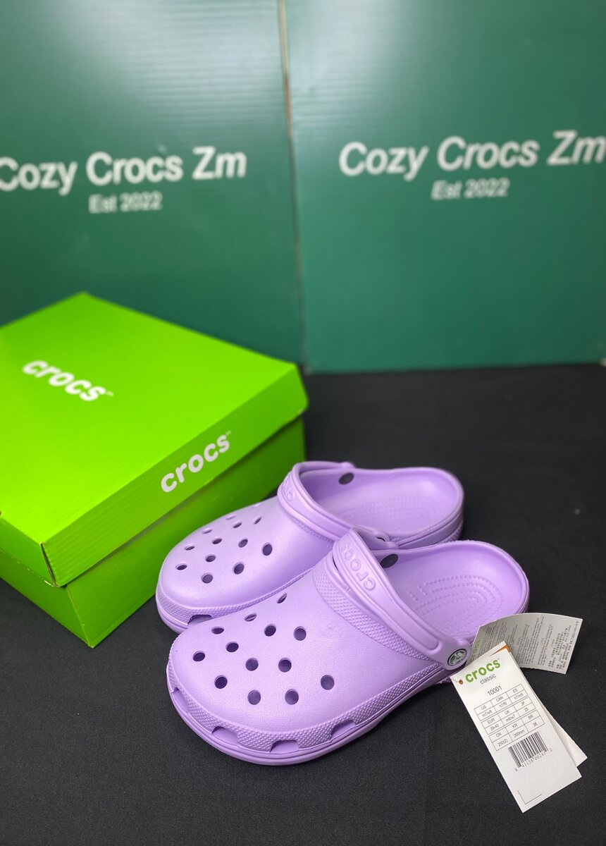 ICONIC CLASSIC CROCS