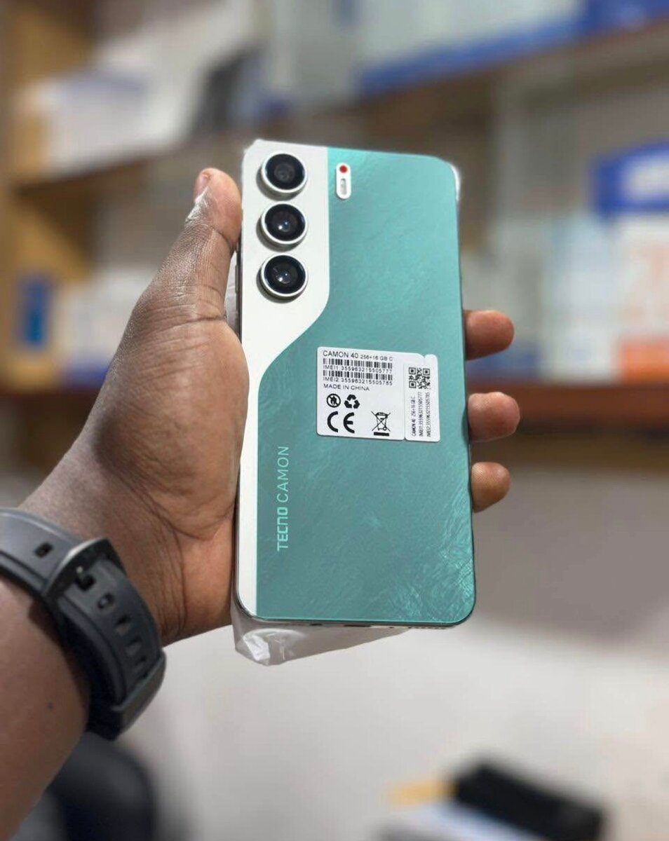 Tecno Camon 40 - Smartphone puissant