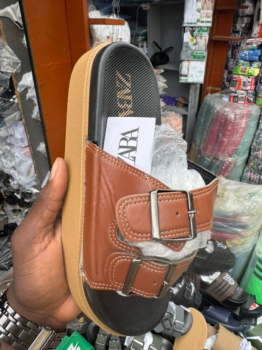 Sandales à boucles élégantes