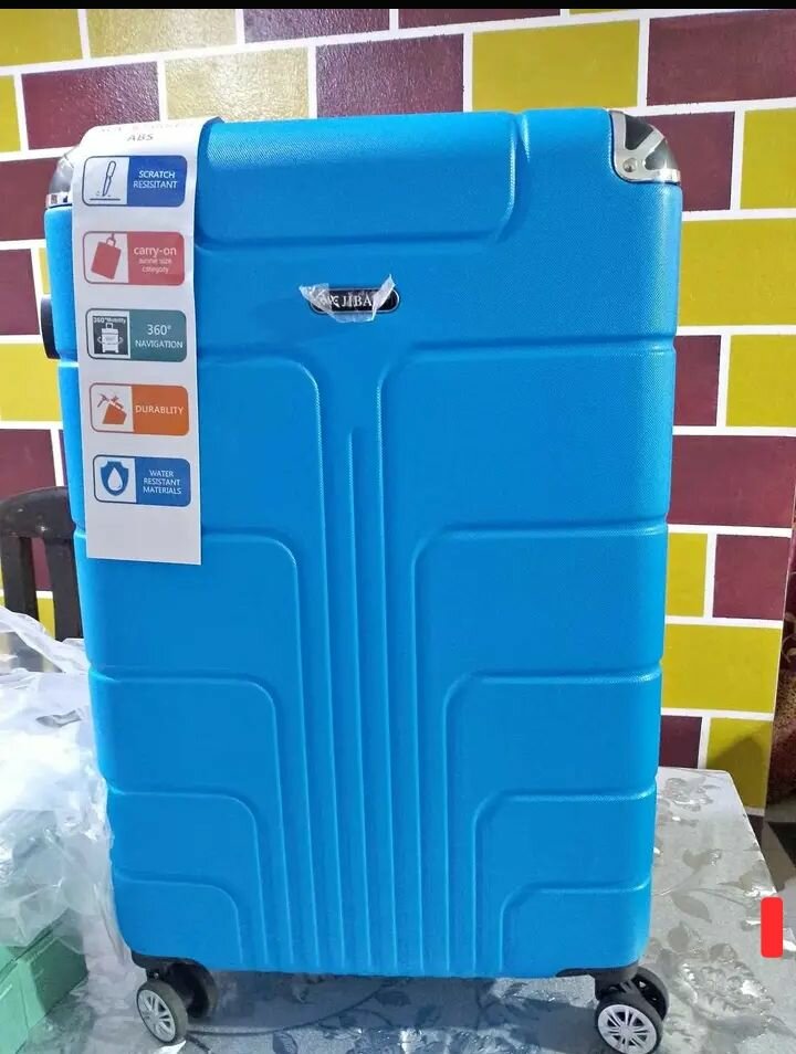 Valise Rigide à roulettes