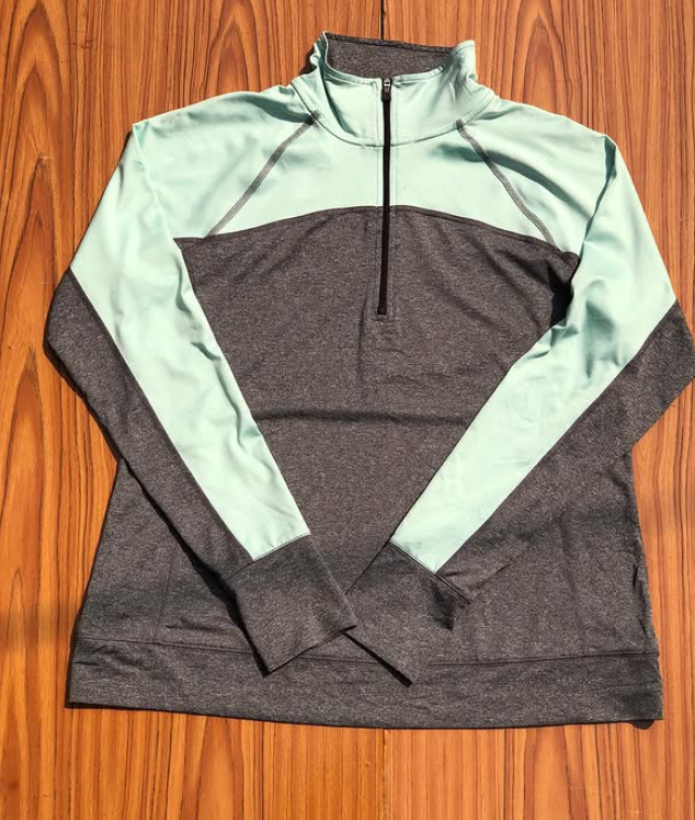 Athletic pullover
