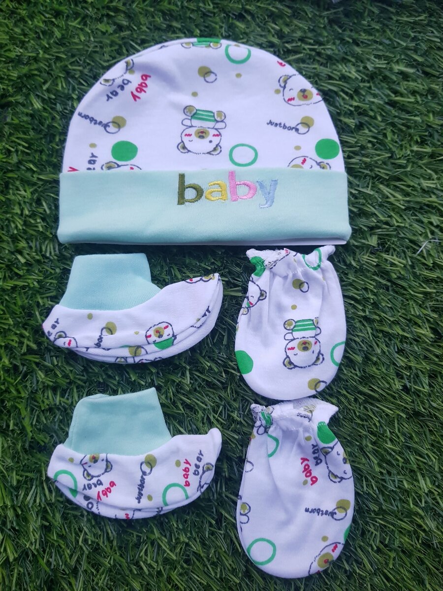 Baby cap, socks and mittens