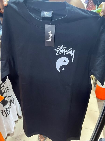 T-shirt graphique tendance