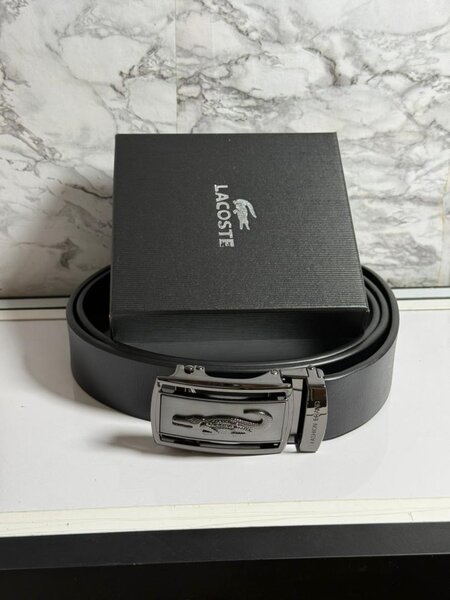 Ceinture Lacoste élégante