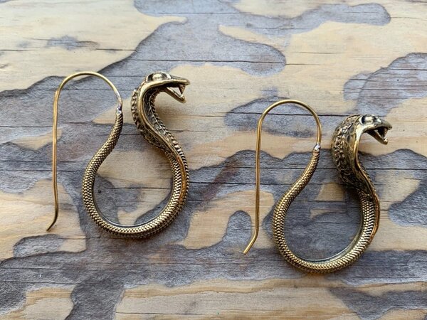 Серьги со змеями