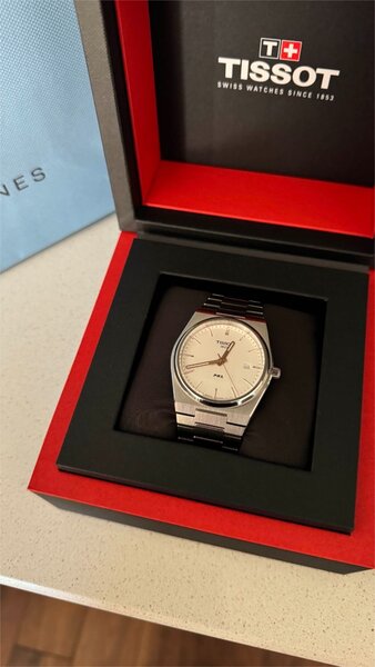 Montre élégante