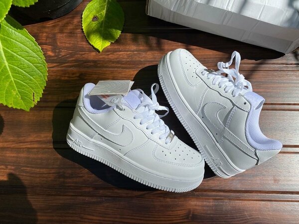 Nike AIRFORCE 1