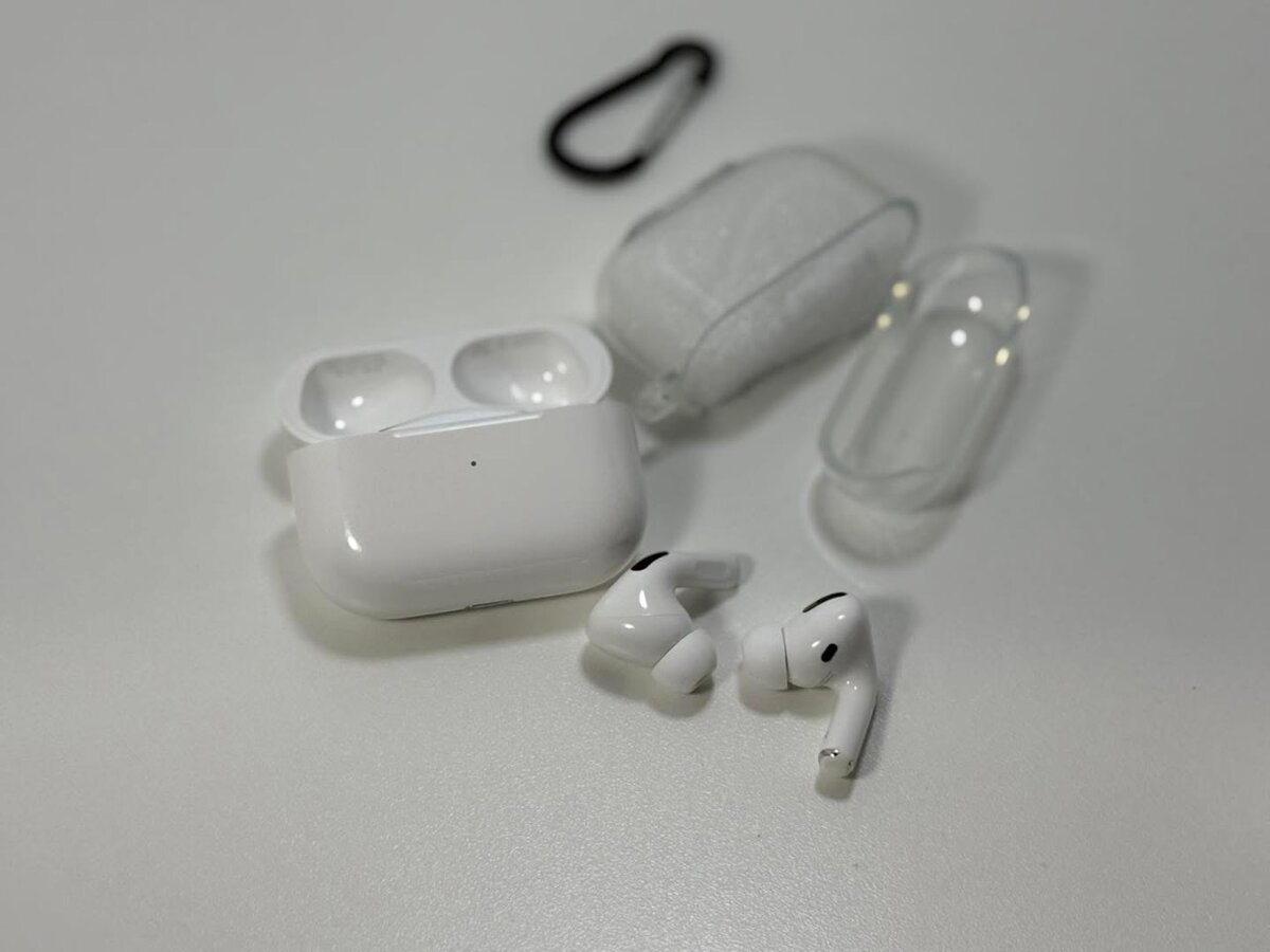 AirPods Pro (1st gen)