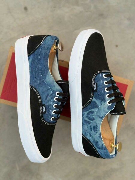 Baskets en denim et toile