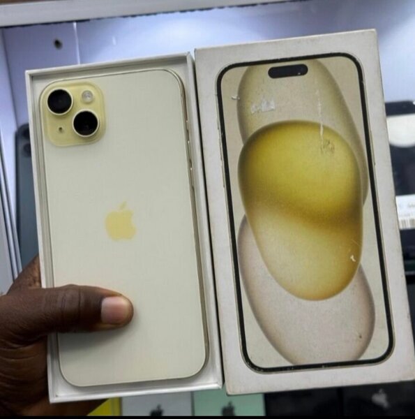 iPhone 15 jaune 256 Go