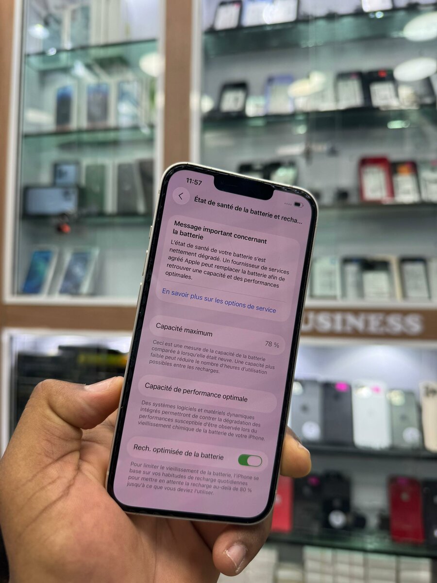 iPhone 13 128GB Blanc Éclatant