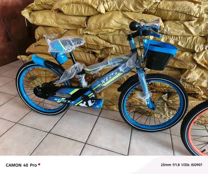 Vélo Enfant avec Panier Bleu