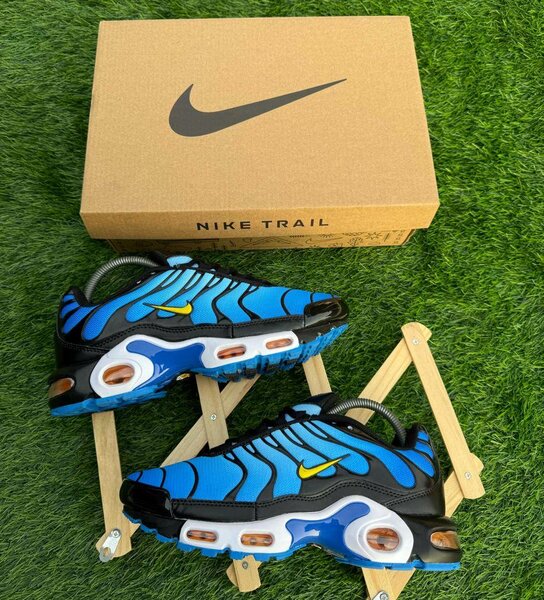 NIKE TN