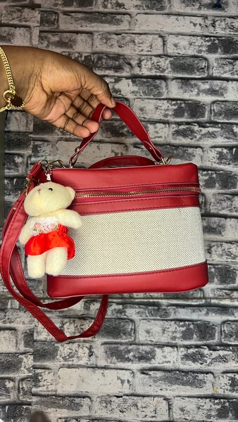 Sac à main rouge tendance