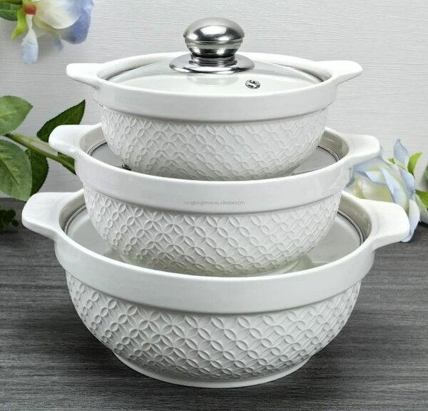 Ensemble de casseroles en céramique